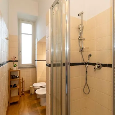 Apartment Book Now! Apt X4 A Few Steps From Valentino's Park *