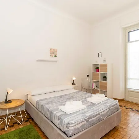 Book Now! Apt X4 A Few Steps From Valentino's Park