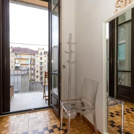 Apartment Book Now! Apt X4 A Few Steps From Valentino's Park
